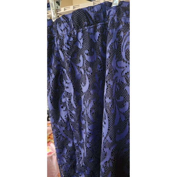 New HOT GAL Dark Navy Lace over Black Lining Women's Small Skirt NWT D25 Nice - Picture 3 of 5